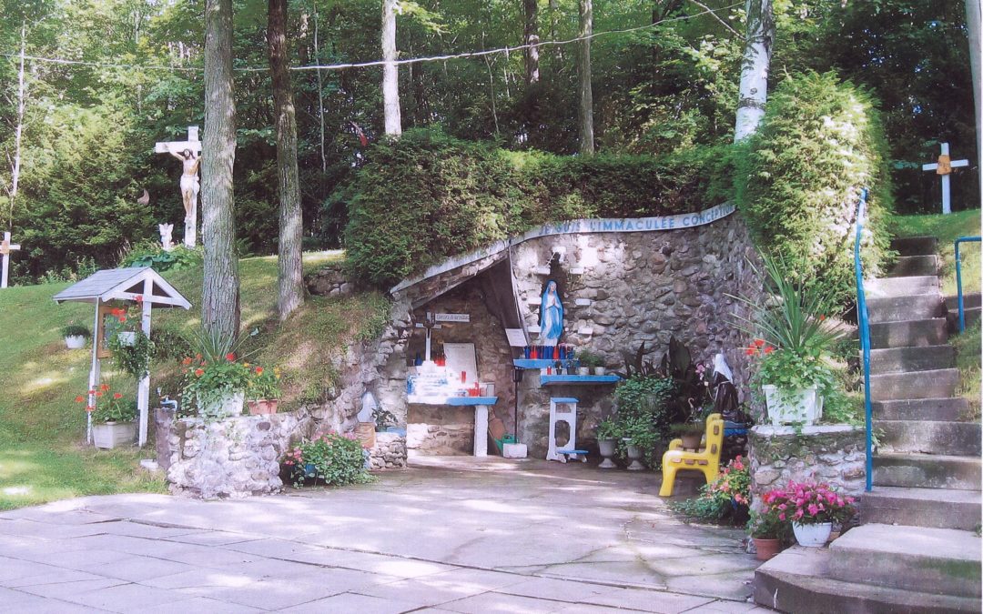 Pèlerinage à la grotte de Notre-Dame de Lourdes
